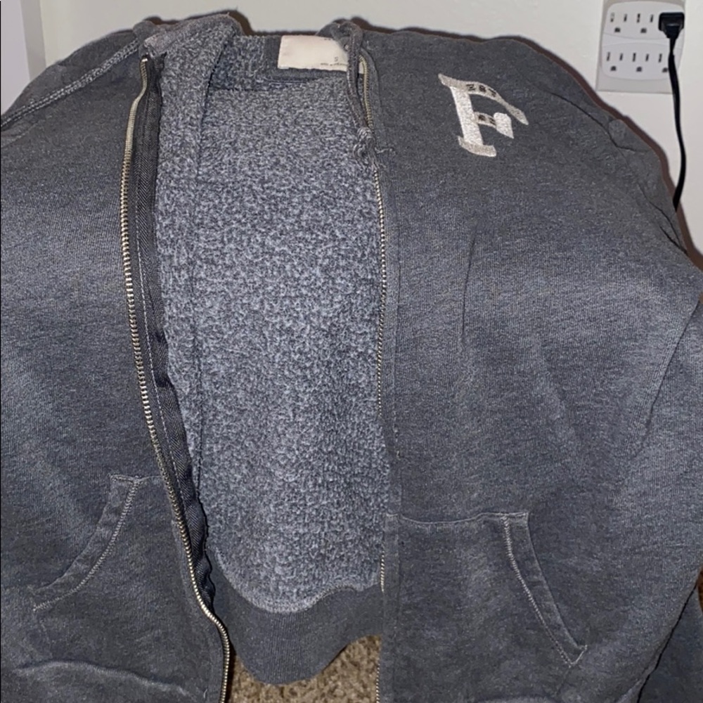 Grey jacket - Picture 2 of 4